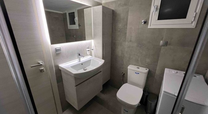 bathroom_02-1-scaled.jpg